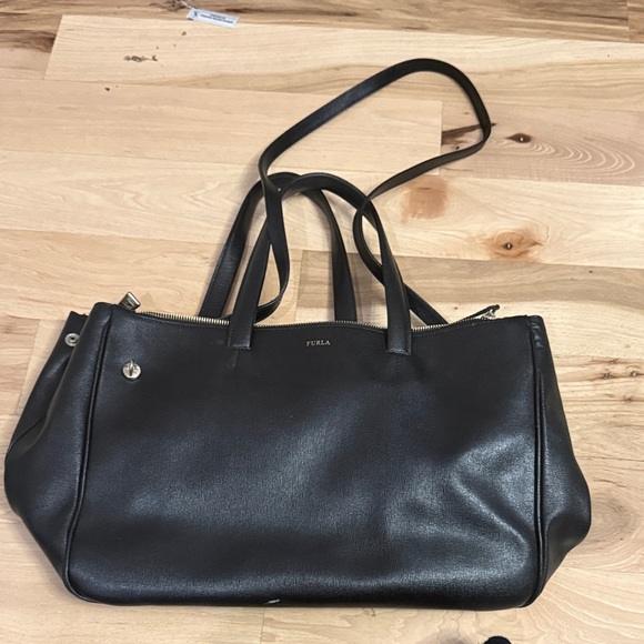 Furla Handbags - Furla Elegant Black Leather Tote